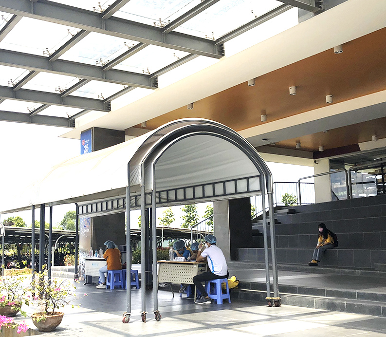 vlu quay lai truong e