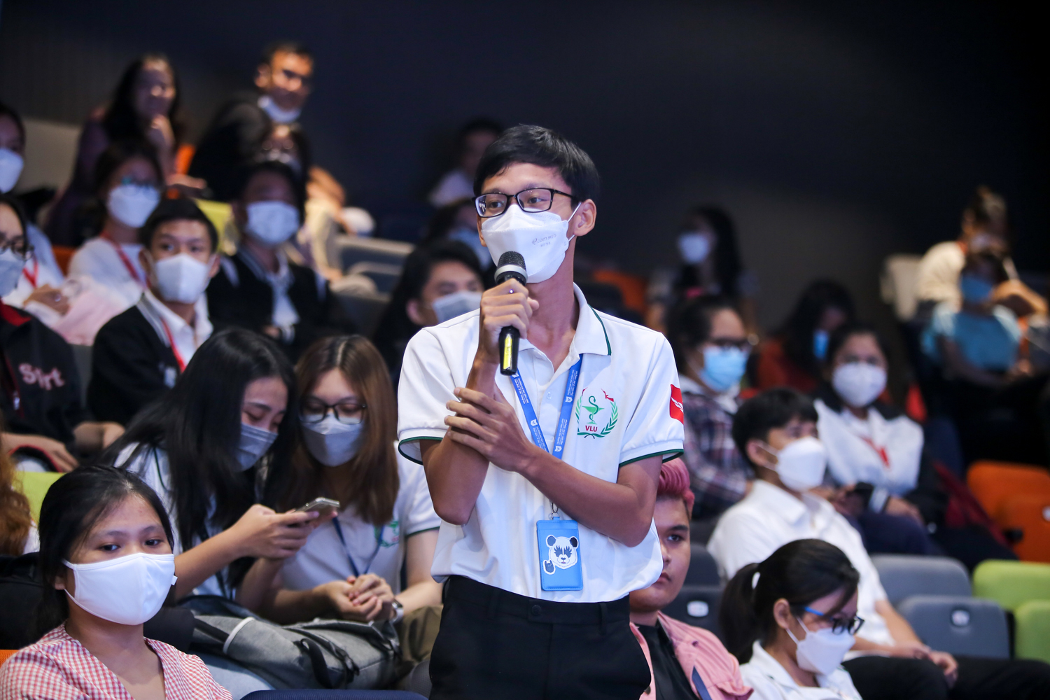 vlu bai giang dai chung giao su nobel e