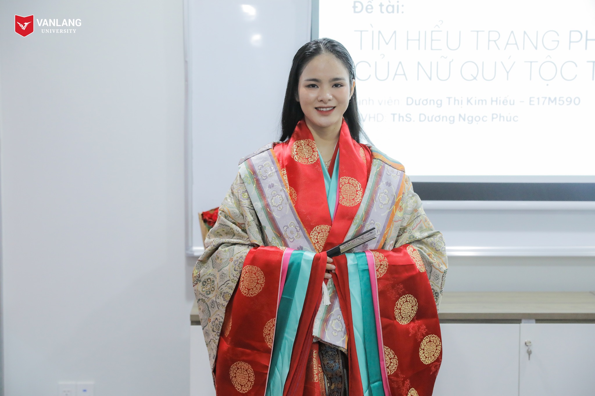 vlu bao ve khoa luan tot nghiep nhat ban hoc a