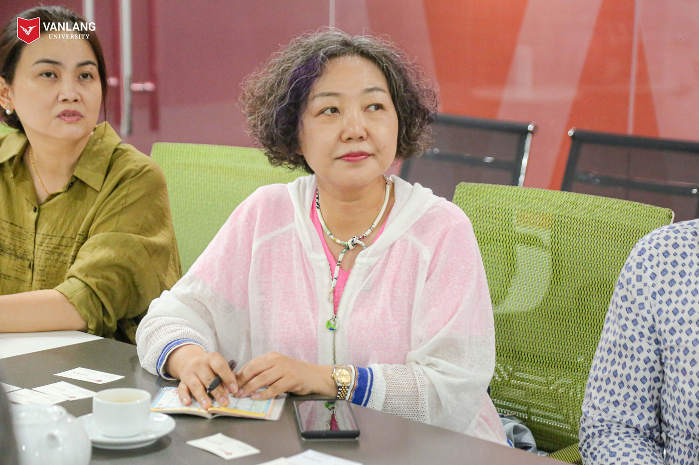 vlu trao doi cung truong thoi trang rasara d