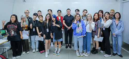Sinh viên Văn Lang học thanh nhạc cùng giáo sư Đại học Quốc gia Busan (Hàn Quốc)
