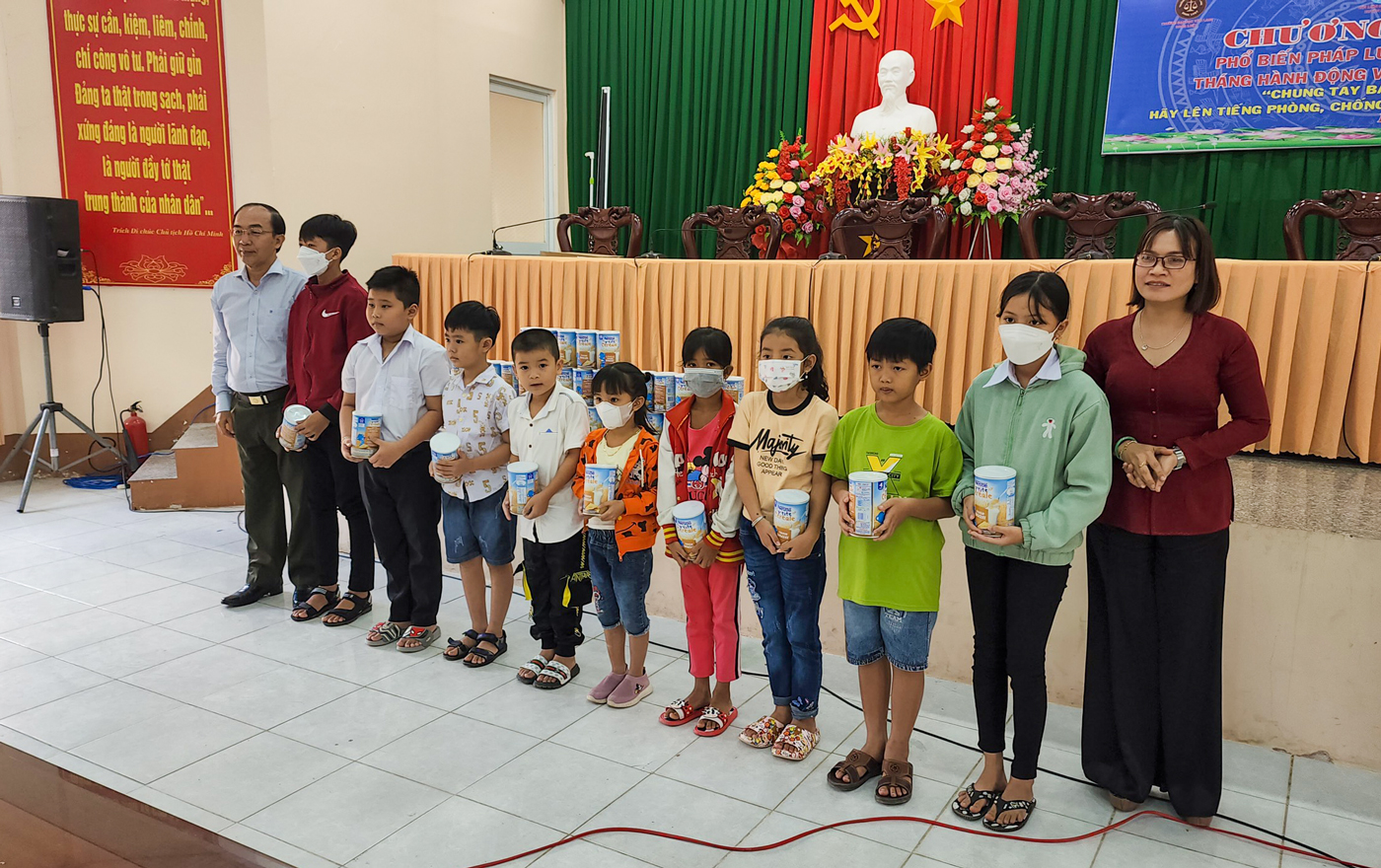vlu chuong trinh cong dong khoa luat c