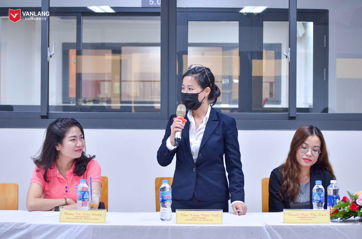 vlu hoi thao doanh nghiep khoa ngoai ngu b