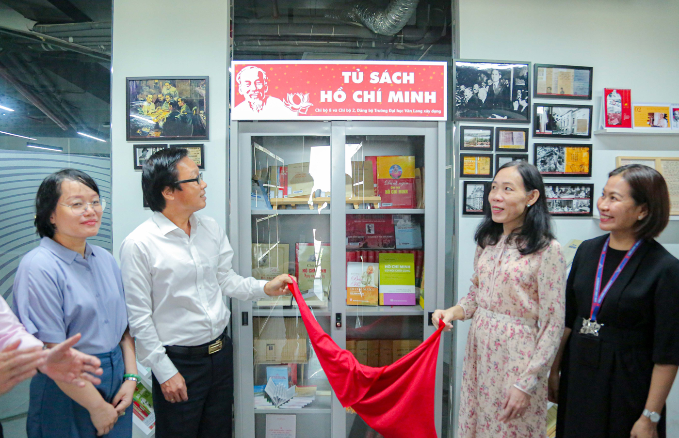 vlu ra mat tu sach ho chi minh d