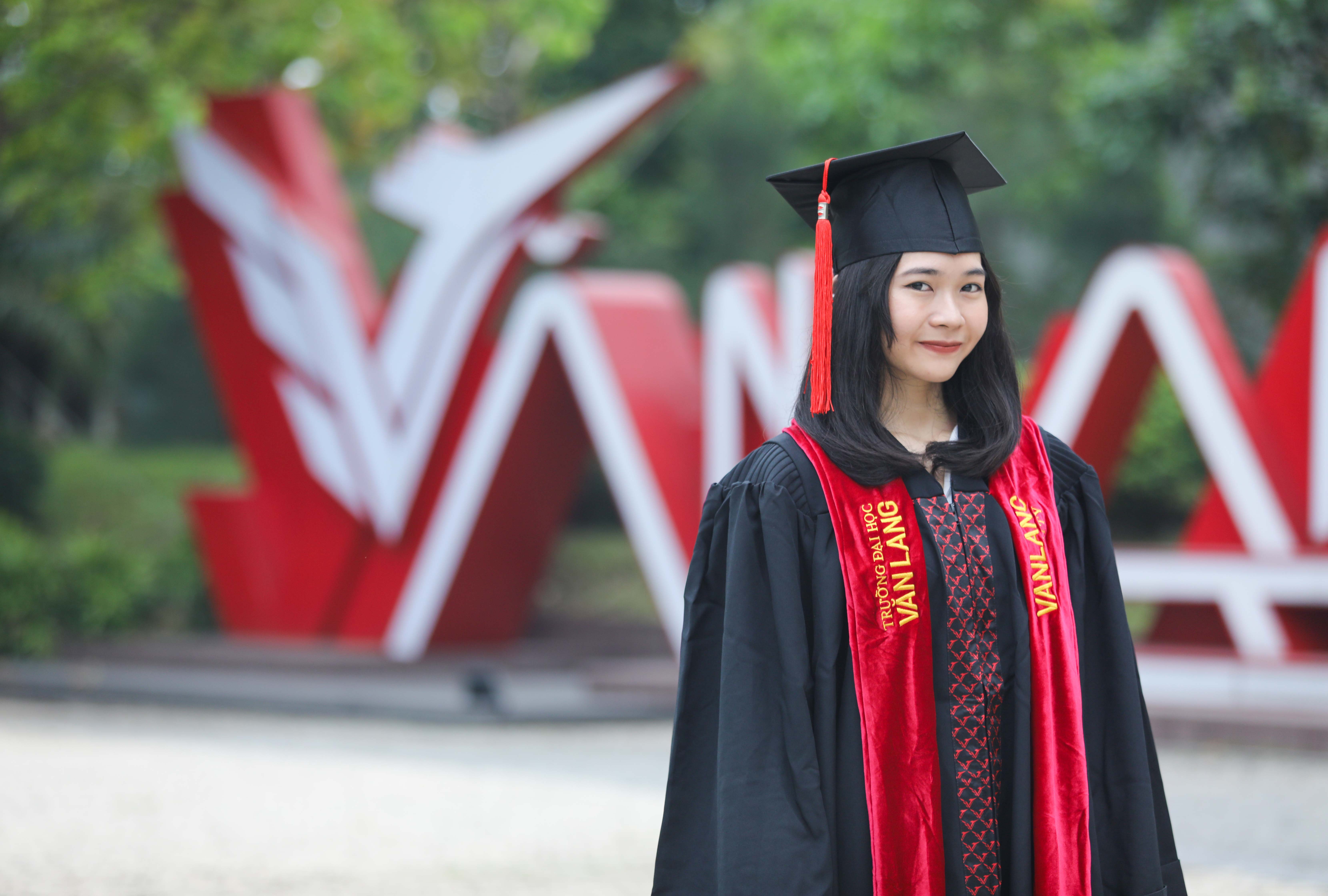 vlu thu khoa phat bieu thiet ke noi that