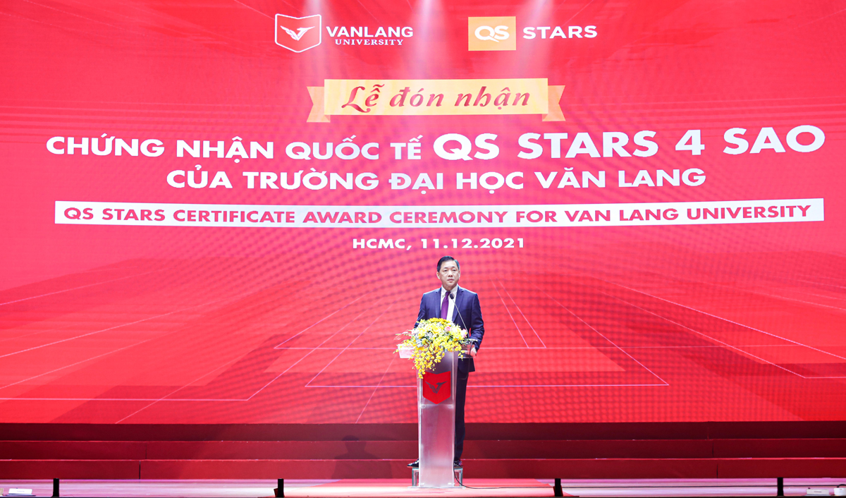 vlu le don nhan chung nhan qs va khai giang a