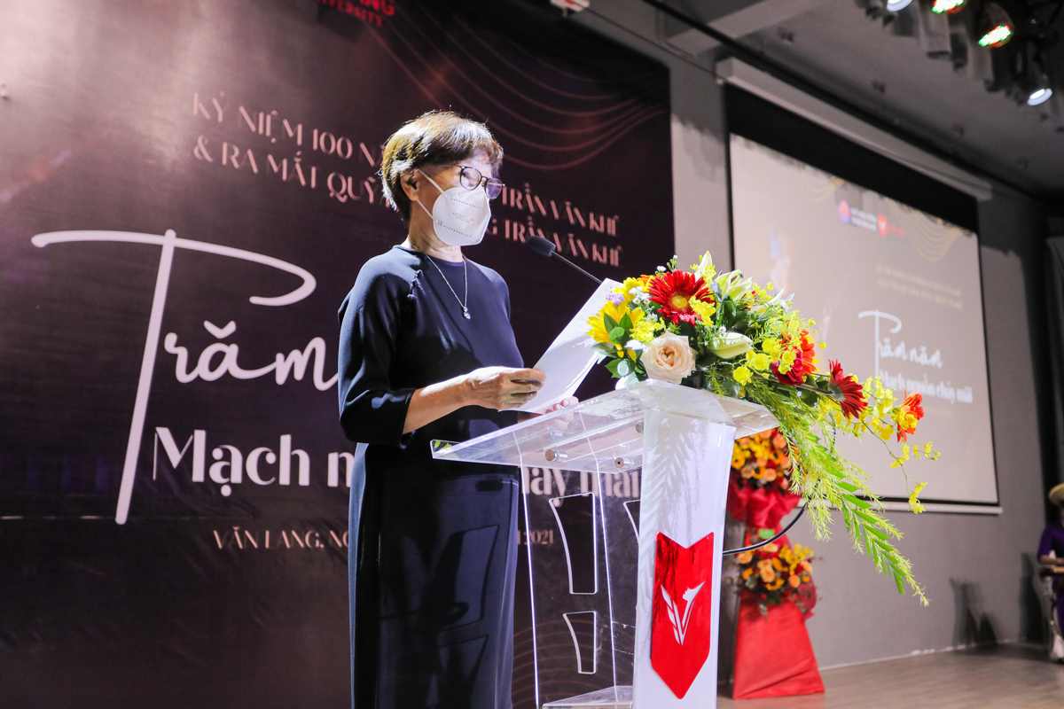 vlu ra mat hoc bong tran van khe f