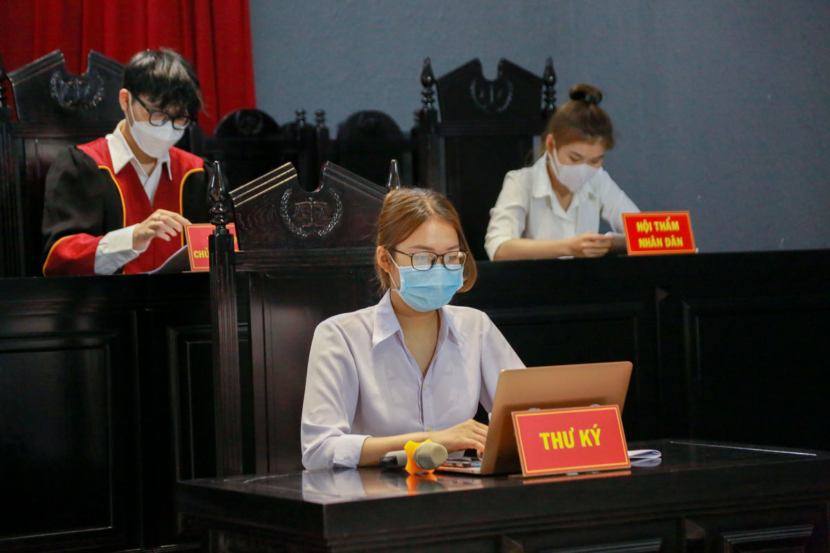 vlu toa dam nguon nhan luc nganh luat b