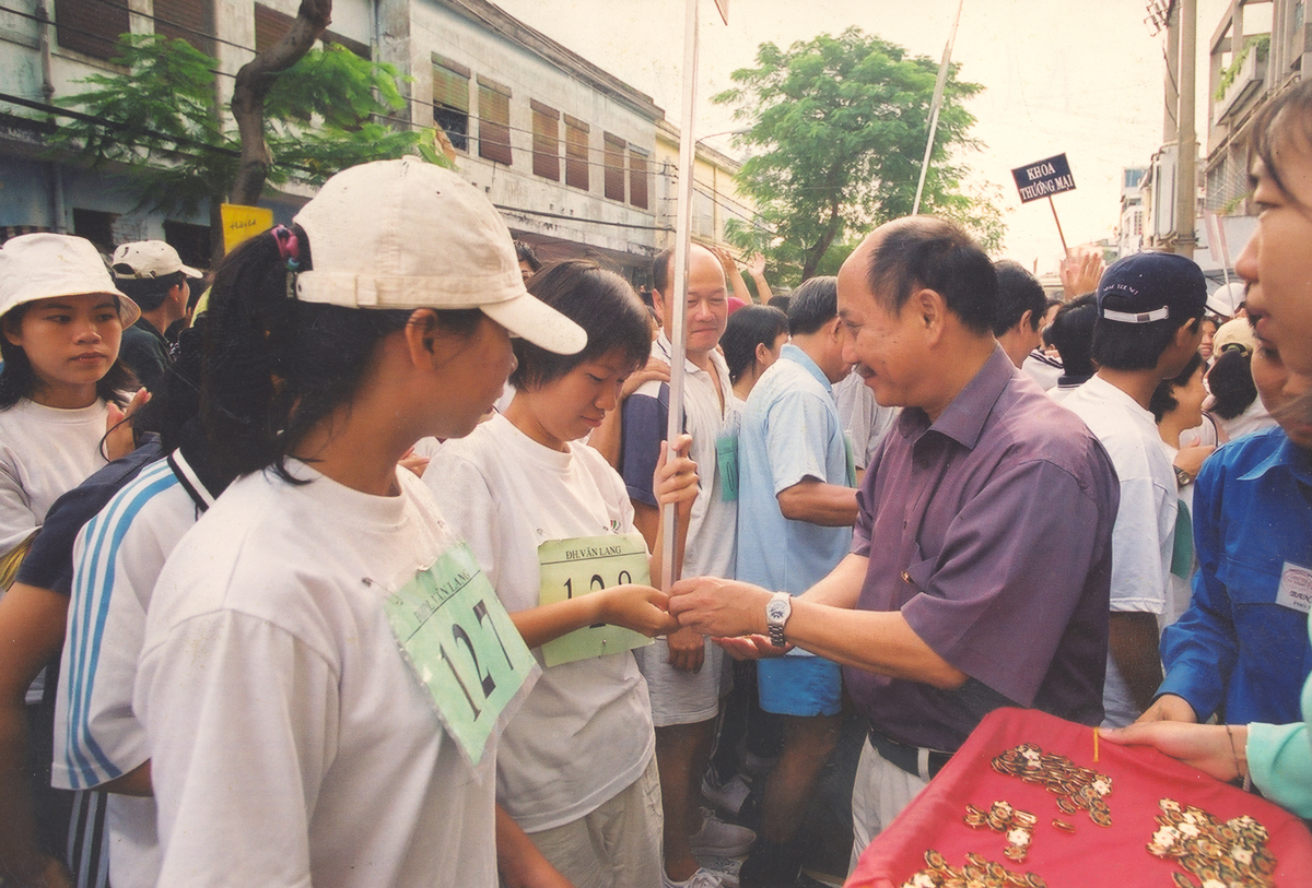vlu vinh biet ky su bui quang do d