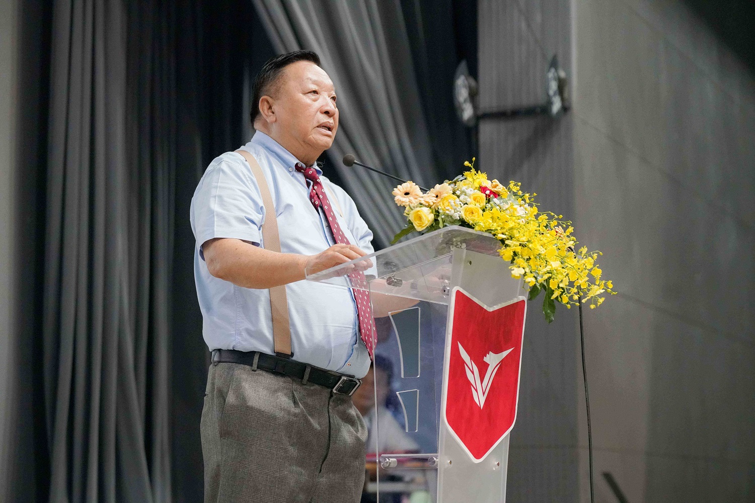 Hoi nghi NLD 21