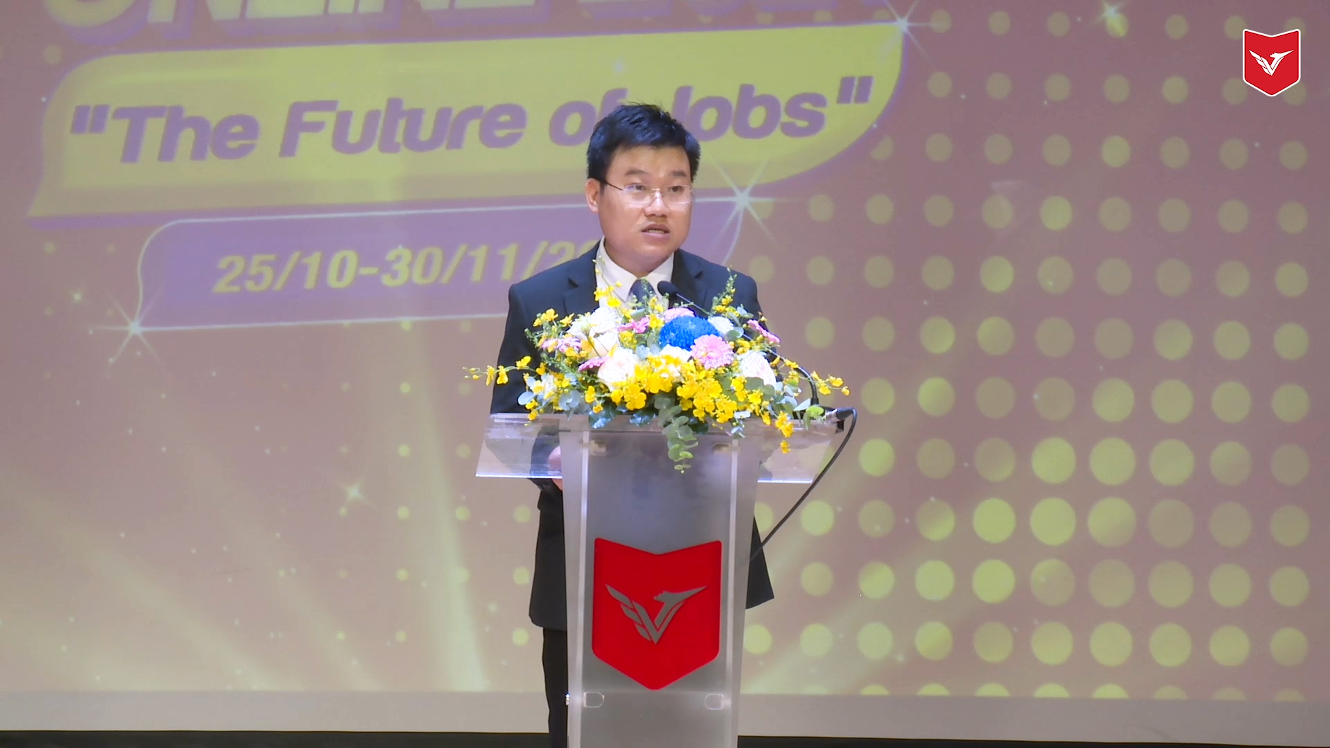 khai mac job fair 4