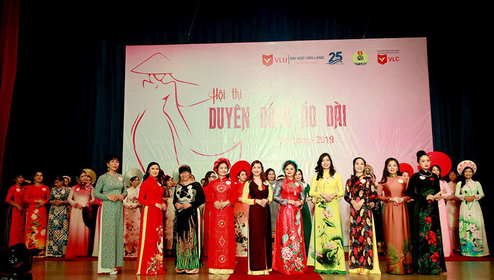 vlu duyen dang ao dai aa