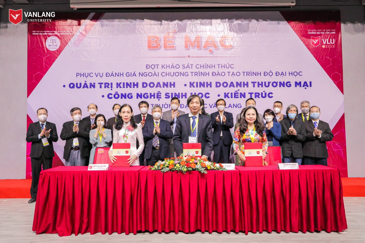 vlu hoan thanh kiem dinh 5 min