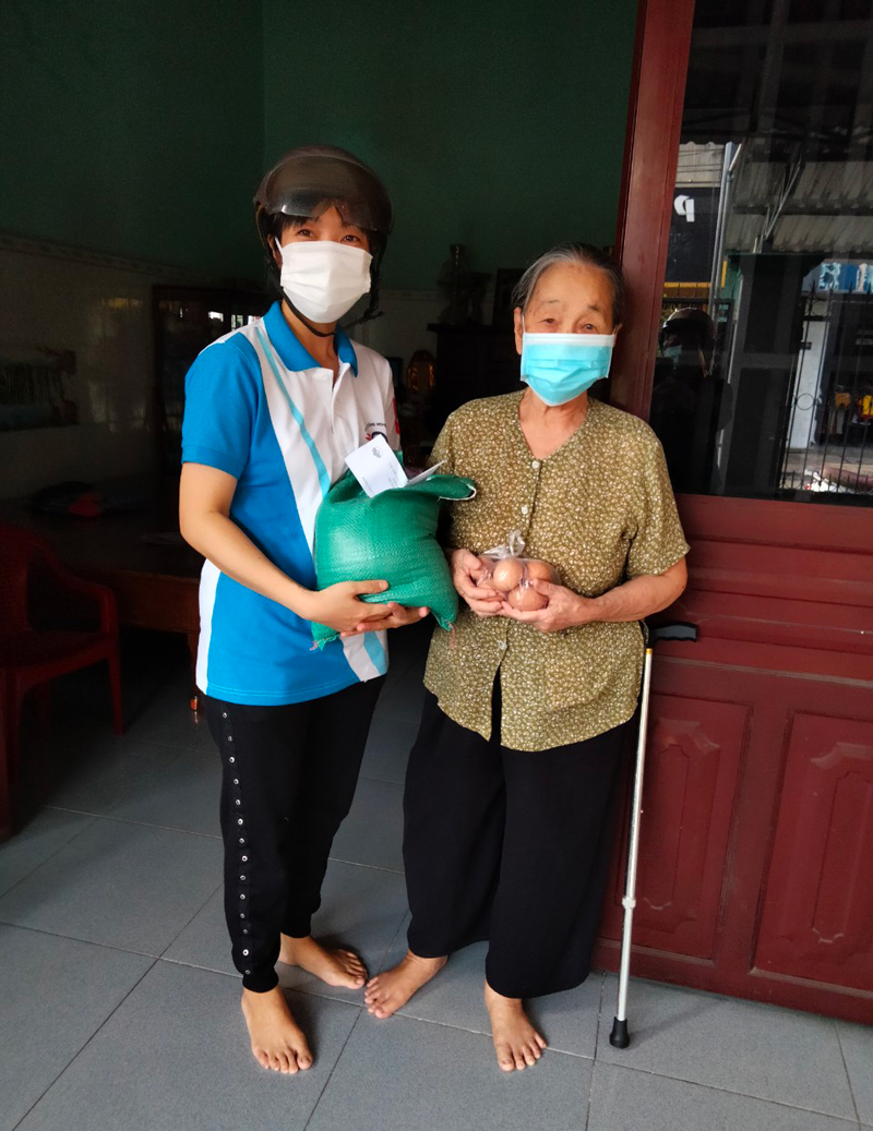 khoa cong nghe o to chia se yeu thuong mua dich b