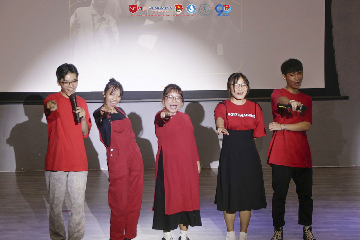 vlu khoa quan he cong chung truyen thong to chuc chung ket click pr f