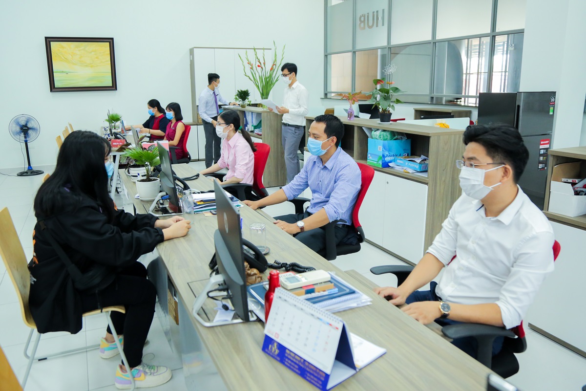 vlu thong bao day va hoc truc tuyen ung pho tinh hinh covid 19 b