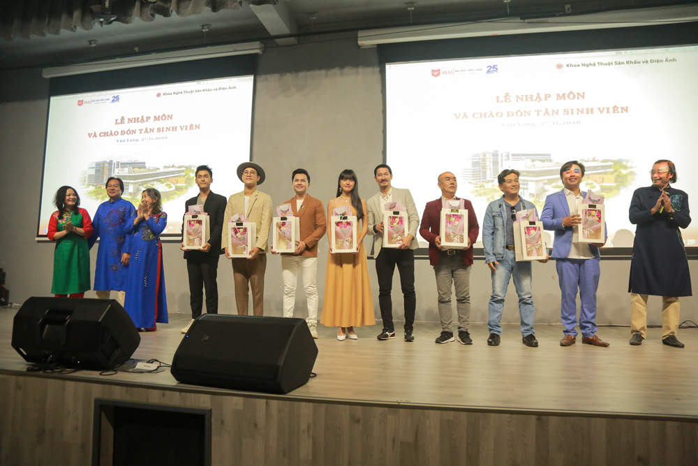 vlu nhap mon san khau dien anh h