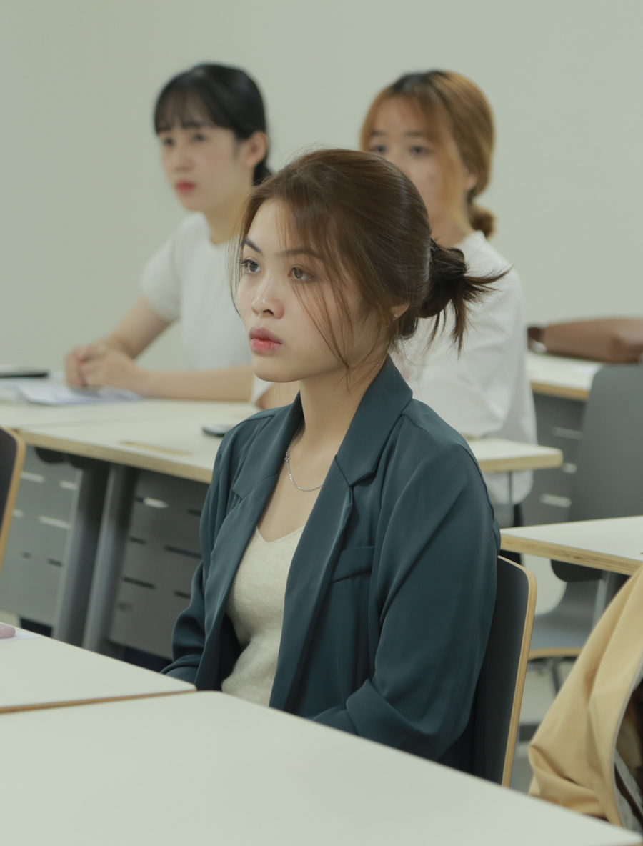 vlu ky thi nang khieu san khau dien anh van lang l