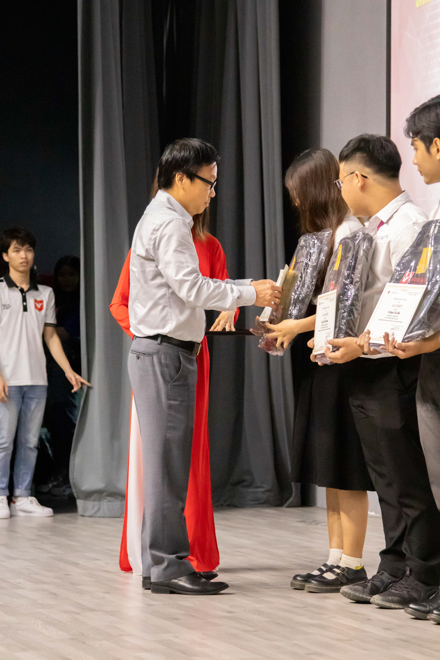 vlu sinh vien tieu bieu 2020 c
