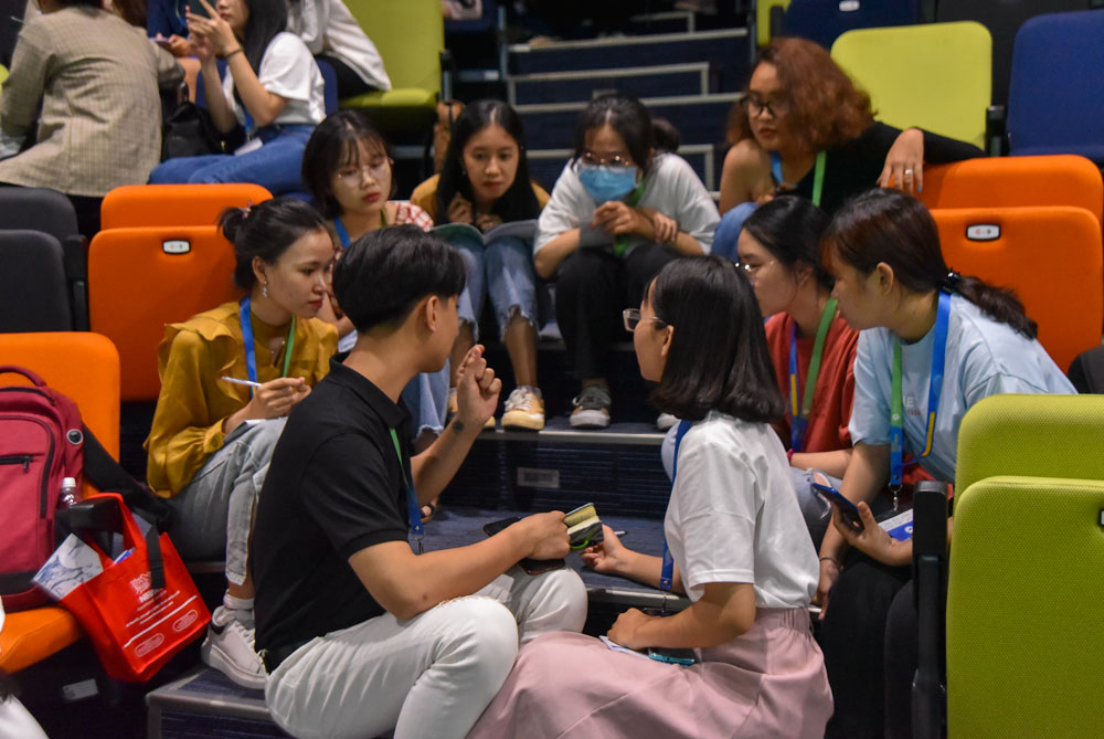 vlu youthspeak mien nam dien dan cho nguoi tre song xanh d